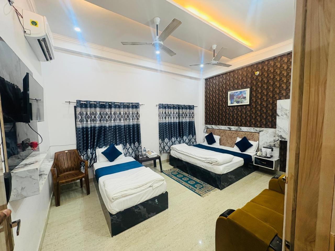 Shri Radhe Radhe Guest House In-Front Of Ram Janam Bhumi Main Gate Fully Ac All Rooms Ayodhya Экстерьер фото